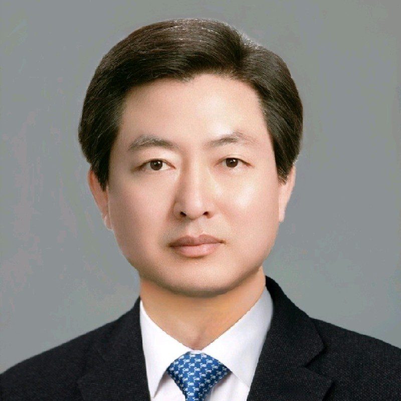 Mr.-Eugene-Bae-Headshot